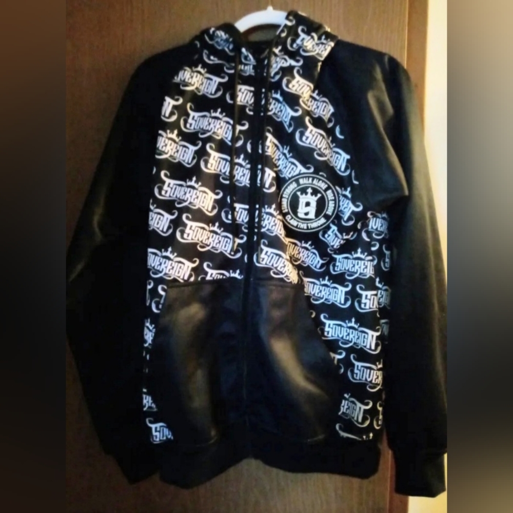 WOMEN SOVEREIGN WOMAN ZIPPER HOODIE